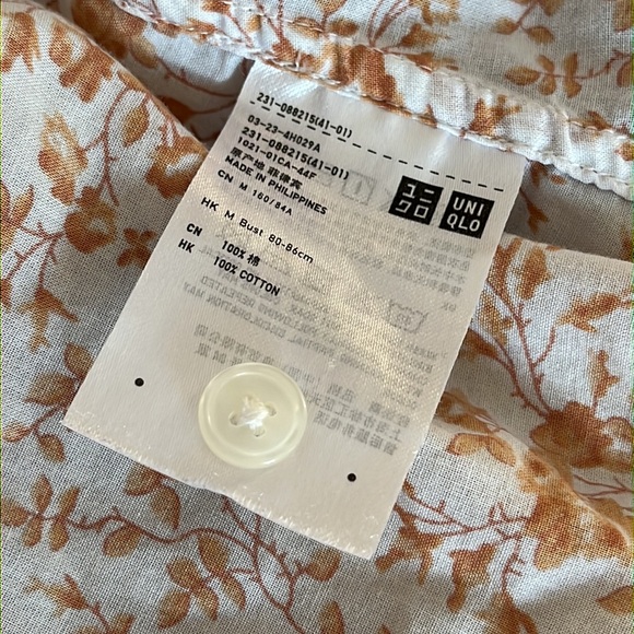 NWOT uniqlo collared button down long sleeve blouse floral print - Picture 5 of 8
